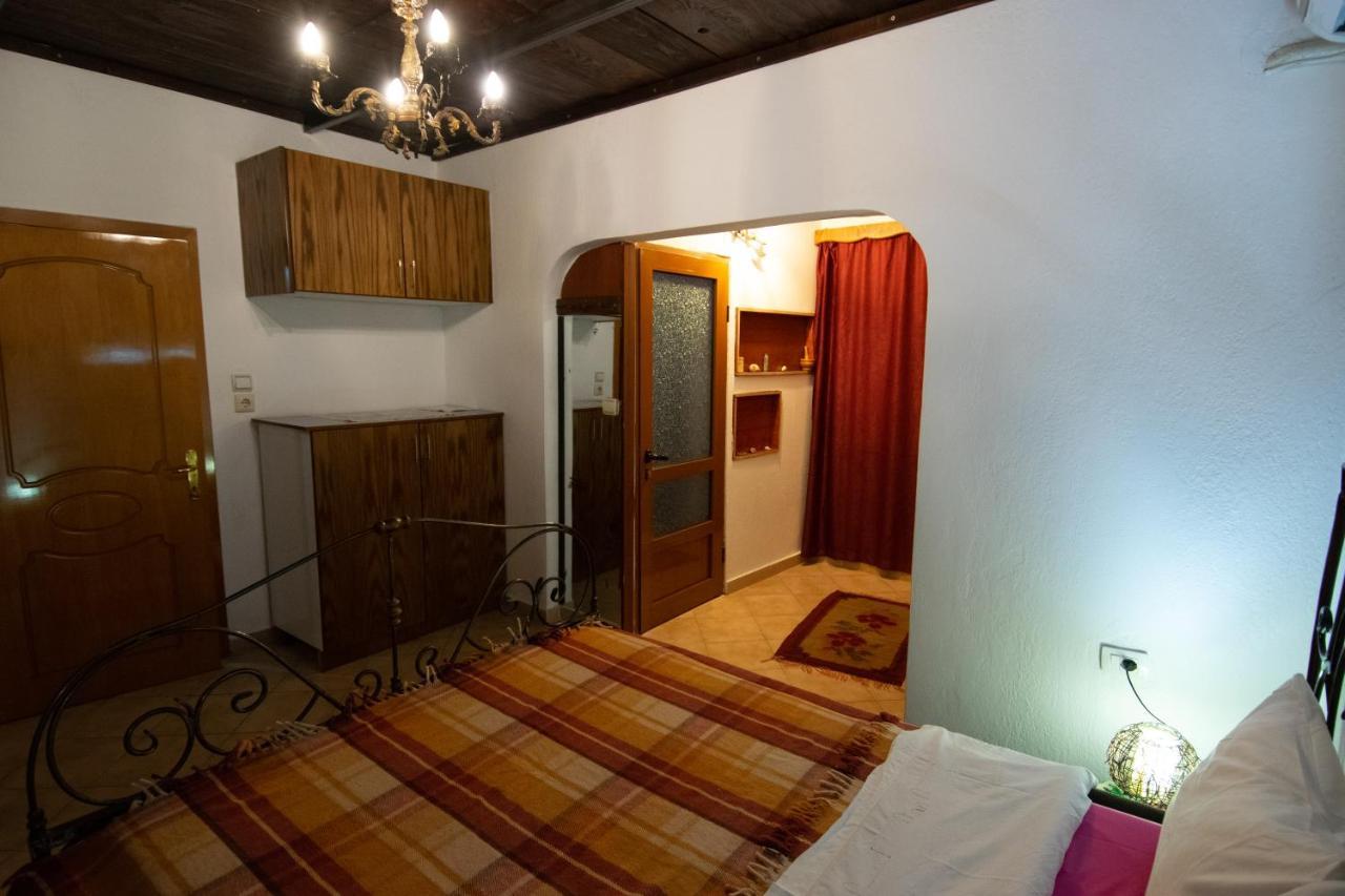 Guesthouse Mele Gjirokastra Zewnętrze zdjęcie