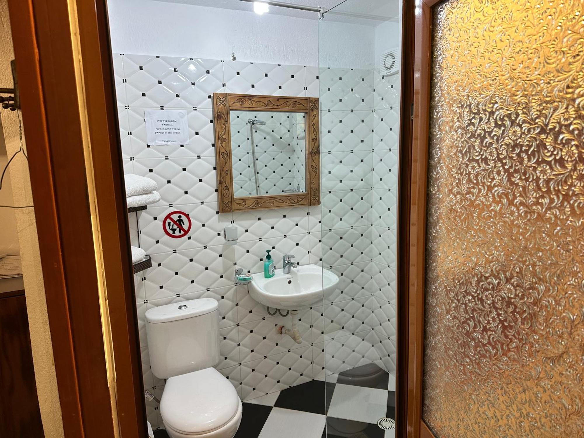Guesthouse Mele Gjirokastra Zewnętrze zdjęcie