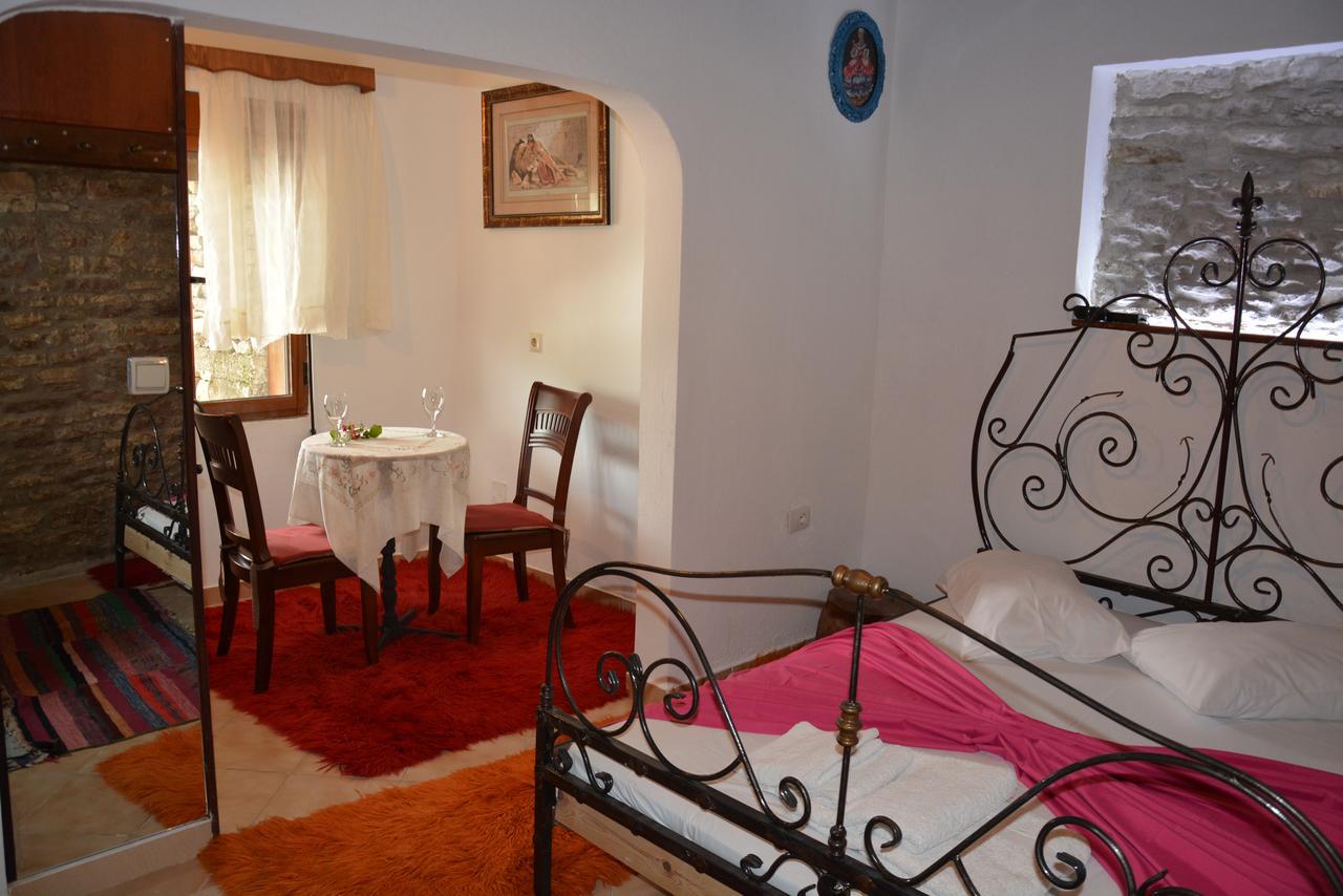 Guesthouse Mele Gjirokastra Zewnętrze zdjęcie
