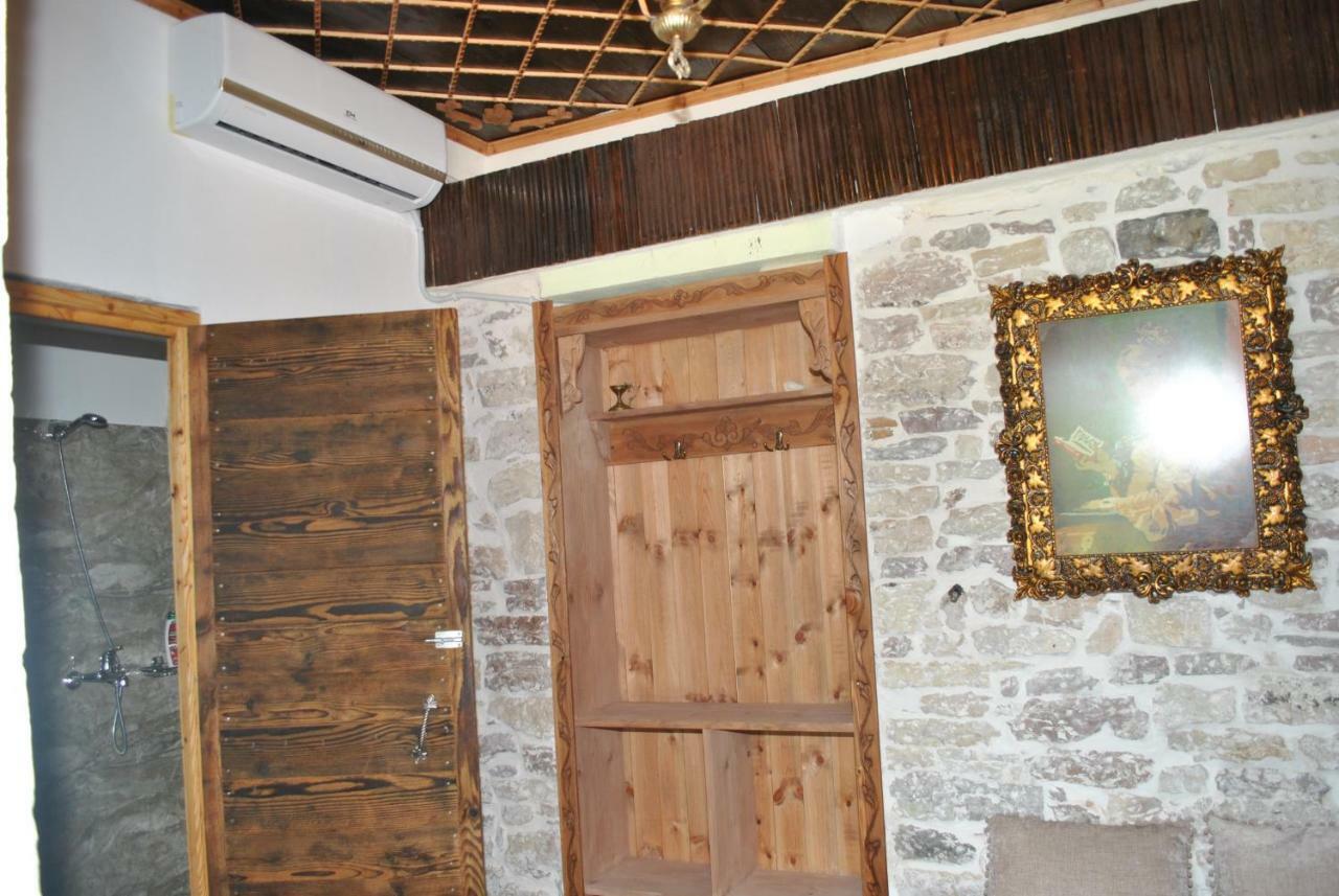 Guesthouse Mele Gjirokastra Zewnętrze zdjęcie